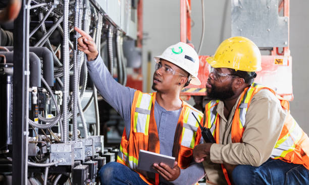 Best Industrial Electrical Services  in Fairfield, IA